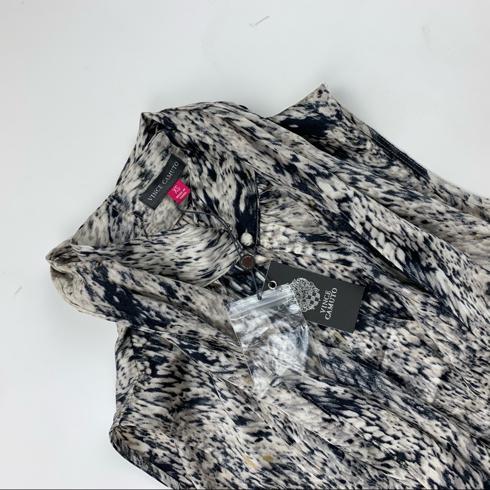 Vince Camuto Sleeveless Bow Top - Picture 5 of 7